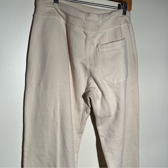 Kane Brown Blessed and Free Tour Set in Cream - Picture 9 of 15